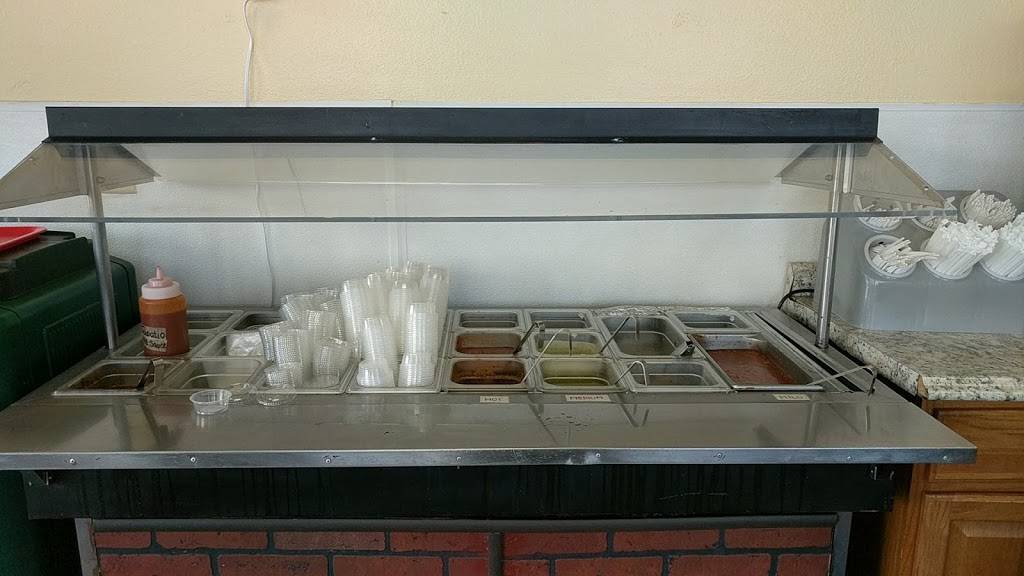 Albertos Mexican Food | restaurant | 31940 Temecula Pkwy, Temecula, CA 92592, USA | 9519724472 OR +1 951-972-4472