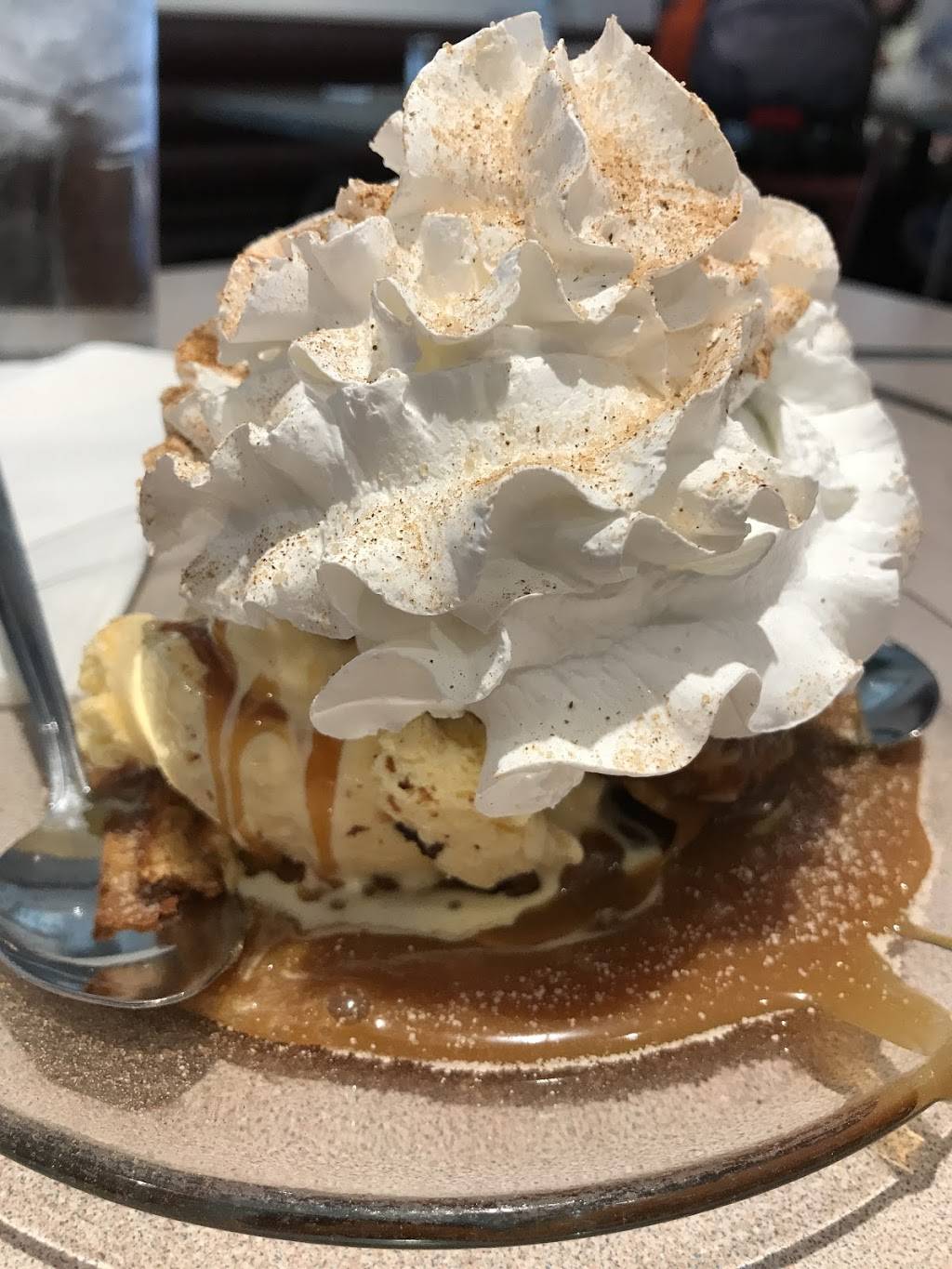 Rams Horn Restaurant | restaurant | 32435 Grand River Ave, Farmington, MI 48336, USA | 2484715511 OR +1 248-471-5511