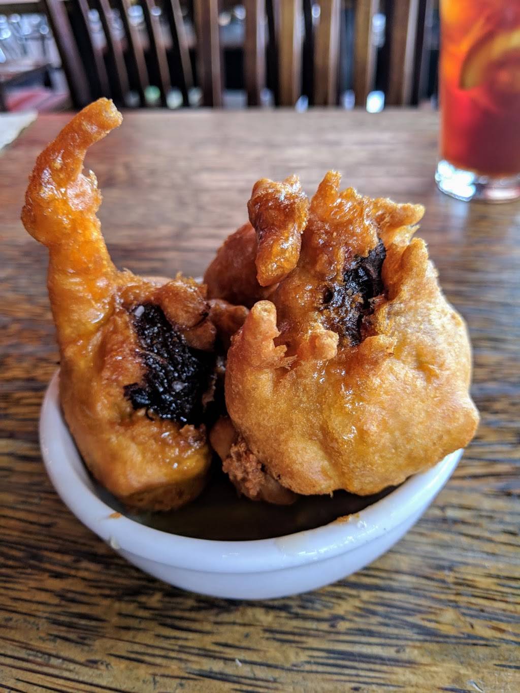 The Willows | restaurant | 1582 Folsom St, San Francisco, CA 94103, USA | 4152267768 OR +1 415-226-7768