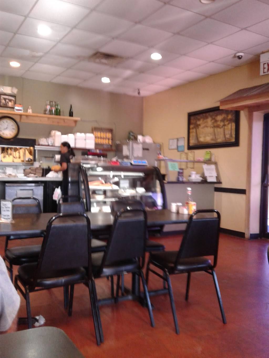 Comeauxs-Vinton | restaurant | 2213 N Old Hwy 90, Vinton, LA 70668, USA | 3375897177 OR +1 337-589-7177