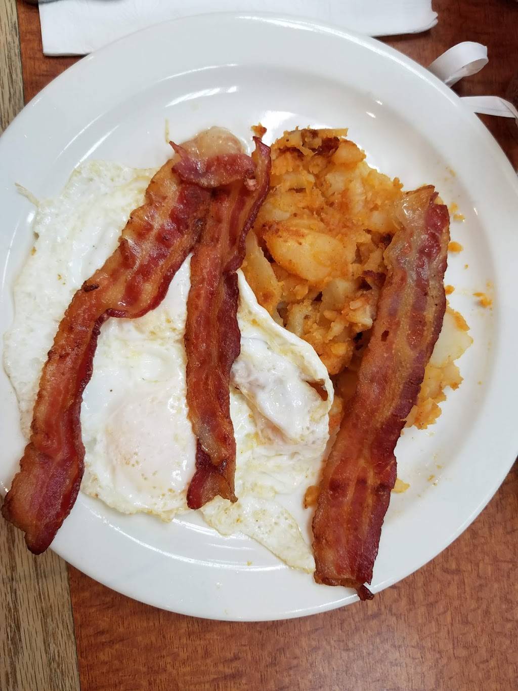 J.K. & Sons | restaurant | 801 Broadway, Brooklyn, NY 11206, USA | 7187822366 OR +1 718-782-2366