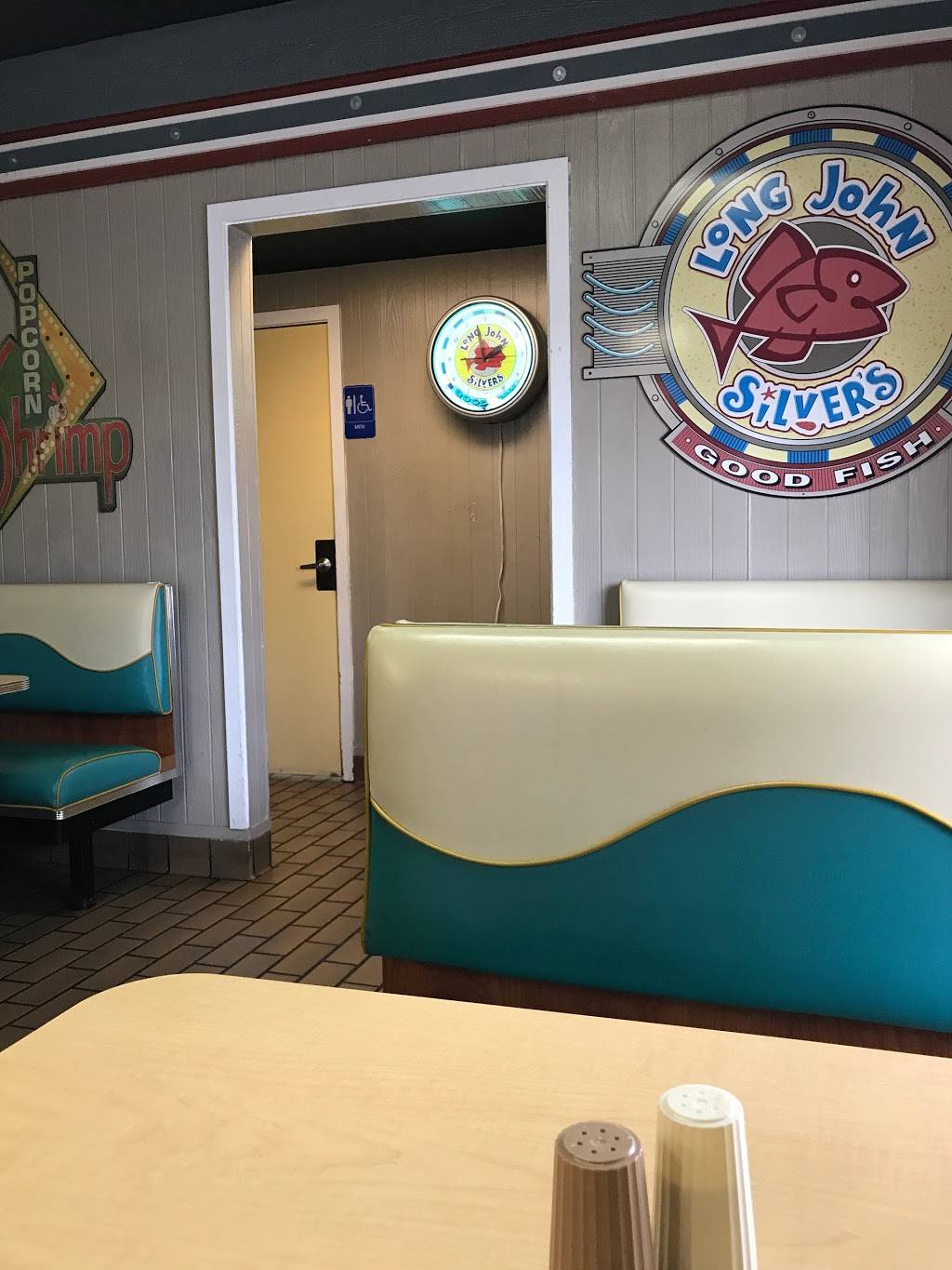 Long John Silvers | restaurant | 265 N Kinzie Ave, Bradley, IL 60915, USA | 8159370543 OR +1 815-937-0543