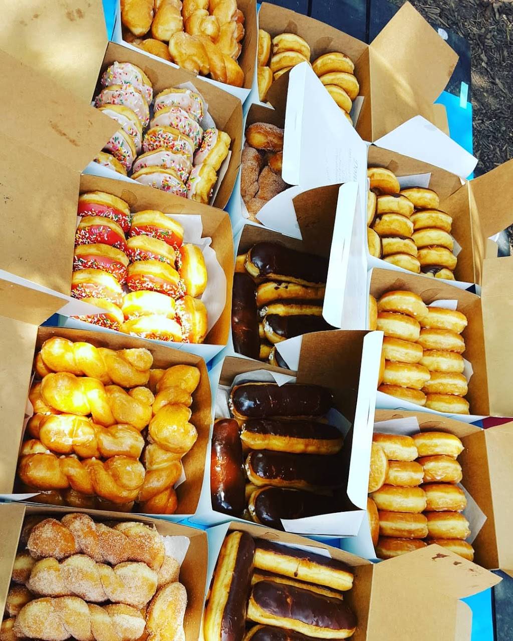 Donut City | bakery | 1880 Mountain Industrial Blvd A1, Tucker, GA 30084, USA | 7705586005 OR +1 770-558-6005