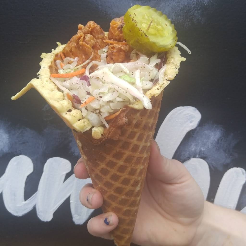 Fortys Chicken & Waffles | restaurant | 2593 N High St, Columbus, OH 43202, USA | 6146366050 OR +1 614-636-6050