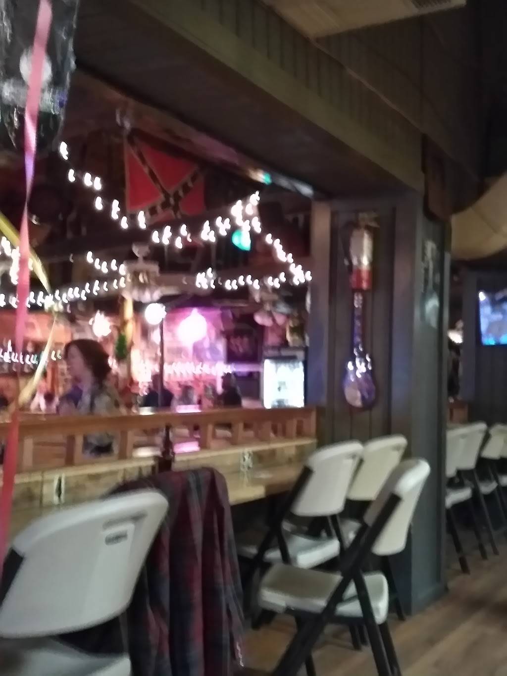 Rainbow Road Club | restaurant | 137 Berryville Pike, Charles Town, WV 25414, USA | 3047253540 OR +1 304-725-3540