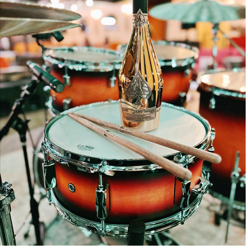 Almost Famous | restaurant | 7419 E Indian Plaza A, Scottsdale, AZ 85251, USA | 4802329182 OR +1 480-232-9182