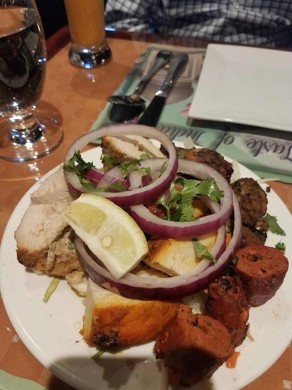 Priya Indian Cuisine | restaurant | 460 Memorial Dr, Chicopee, MA 01020, USA | 4135945555 OR +1 413-594-5555