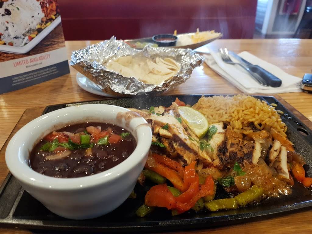 Chilis Grill & Bar | meal takeaway | 1905 N Prospect Ave, Champaign, IL 61822, USA | 2173982161 OR +1 217-398-2161