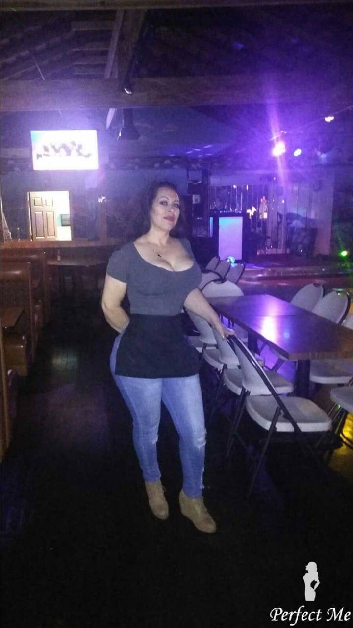 El Baron Rojo | restaurant | 12803 Ambaum Blvd SW, Burien, WA 98146, USA | 2062292932 OR +1 206-229-2932