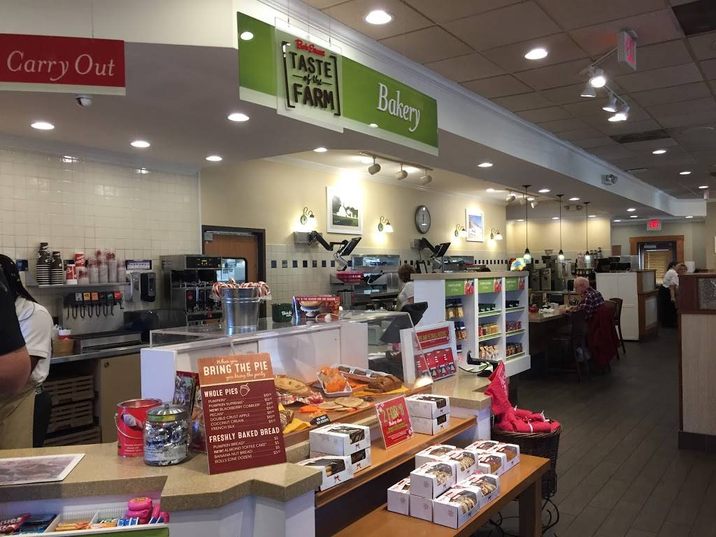 Bob Evans | restaurant | 1020 Stafford Market Pl, Stafford, VA 22556, USA | 5402889563 OR +1 540-288-9563