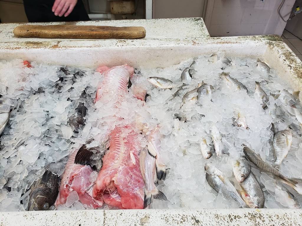 Shelleys Seafood | restaurant | 1515 3rd Ave, Conway, SC 29526, USA | 8432482640 OR +1 843-248-2640