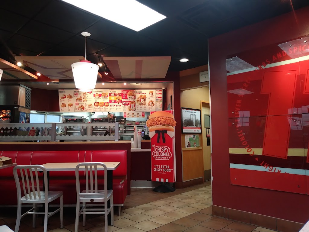 KFC | restaurant | 11330 Montwood Dr, El Paso, TX 79936, USA | 9158575723 OR +1 915-857-5723