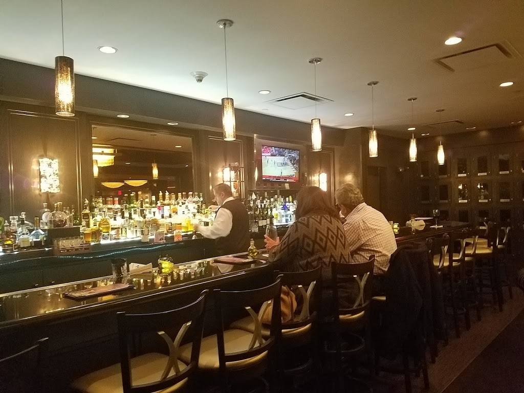 Mortons The Steakhouse | restaurant | 777 Northern Blvd, Great Neck, NY 11020, USA | 5164982950 OR +1 516-498-2950