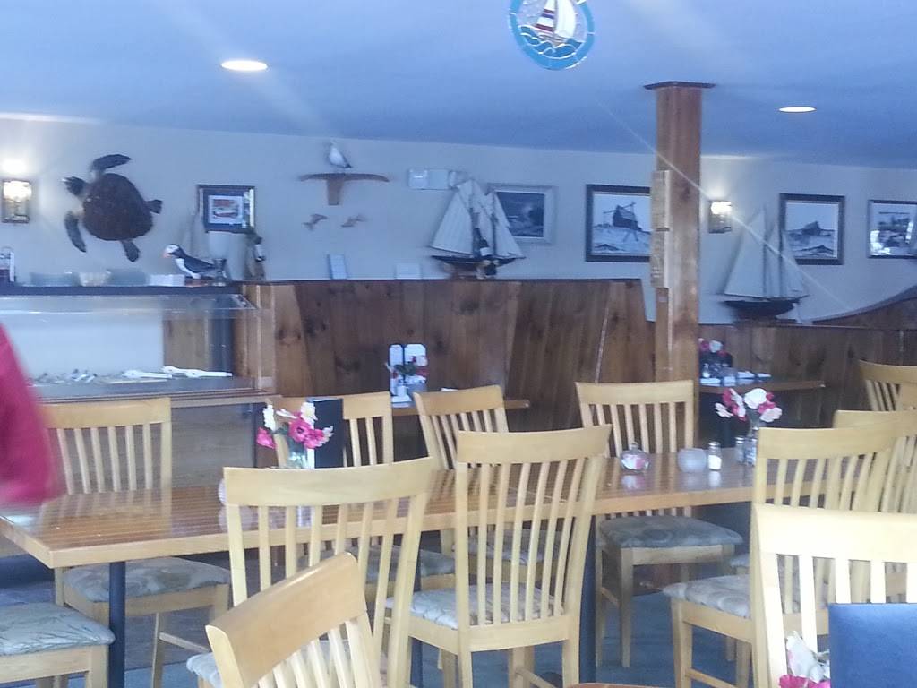 The Whales Tale & Seafarers Pub | restaurant | 125 Atlantic Ave, Boothbay Harbor, ME 04538, USA | 2076336644 OR +1 207-633-6644
