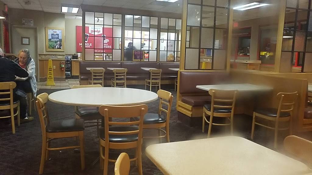 Wendys | restaurant | 3210 E Jensen Ave, Fresno, CA 93706, USA | 5592376666 OR +1 559-237-6666