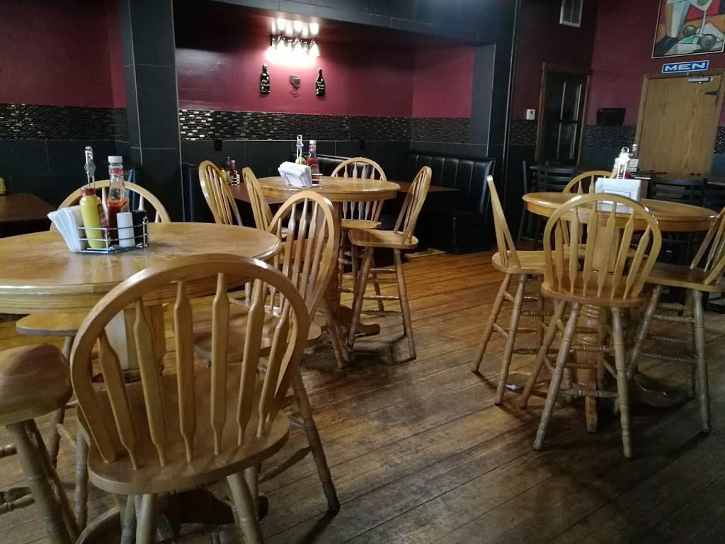 Ballyhoos | restaurant | 124 N Prospect St, Merrill, WI 54452, USA | 7155367600 OR +1 715-536-7600