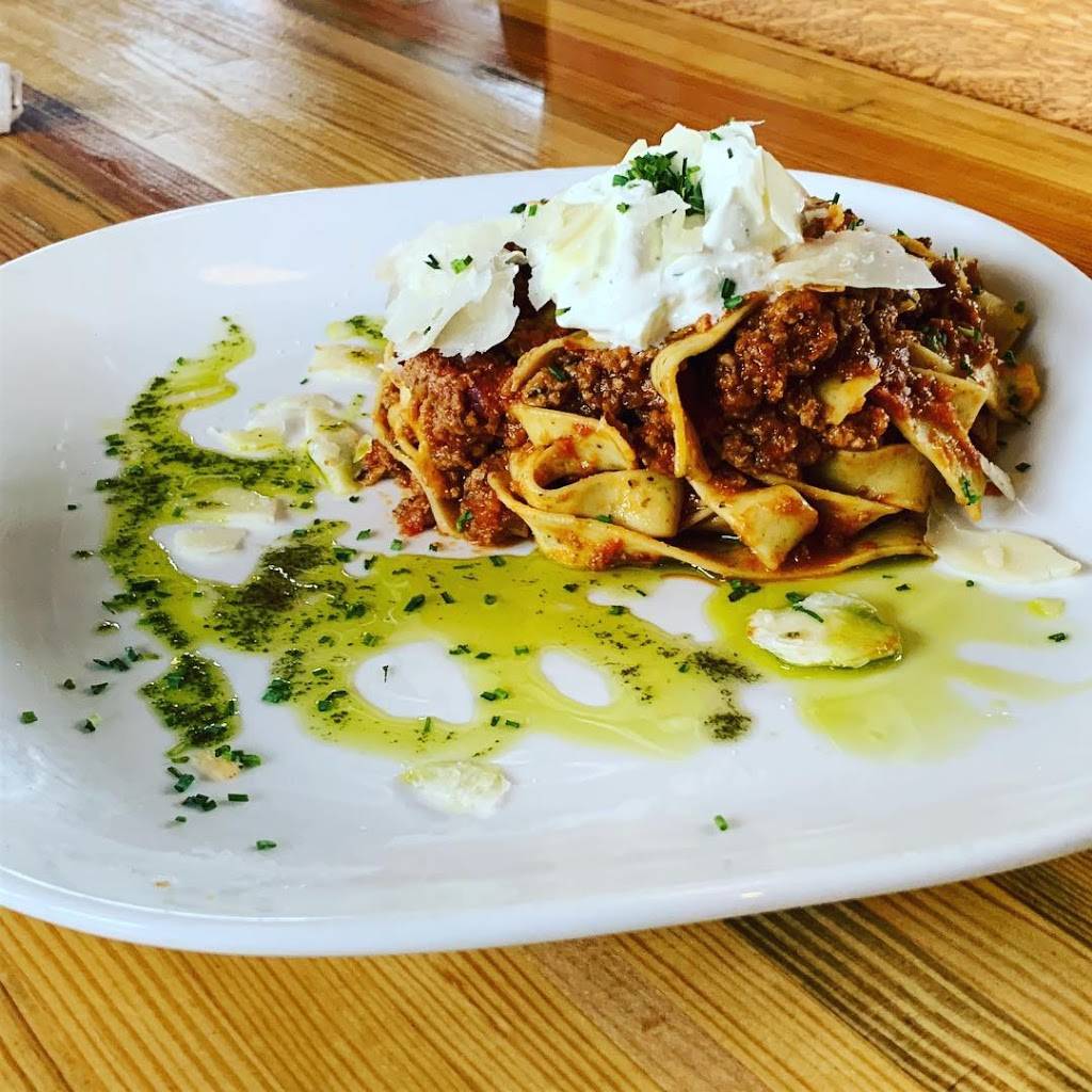 Cork & Gabel | restaurant | 2415 Michigan Ave, Detroit, MI 48216, USA | 3136382261 OR +1 313-638-2261