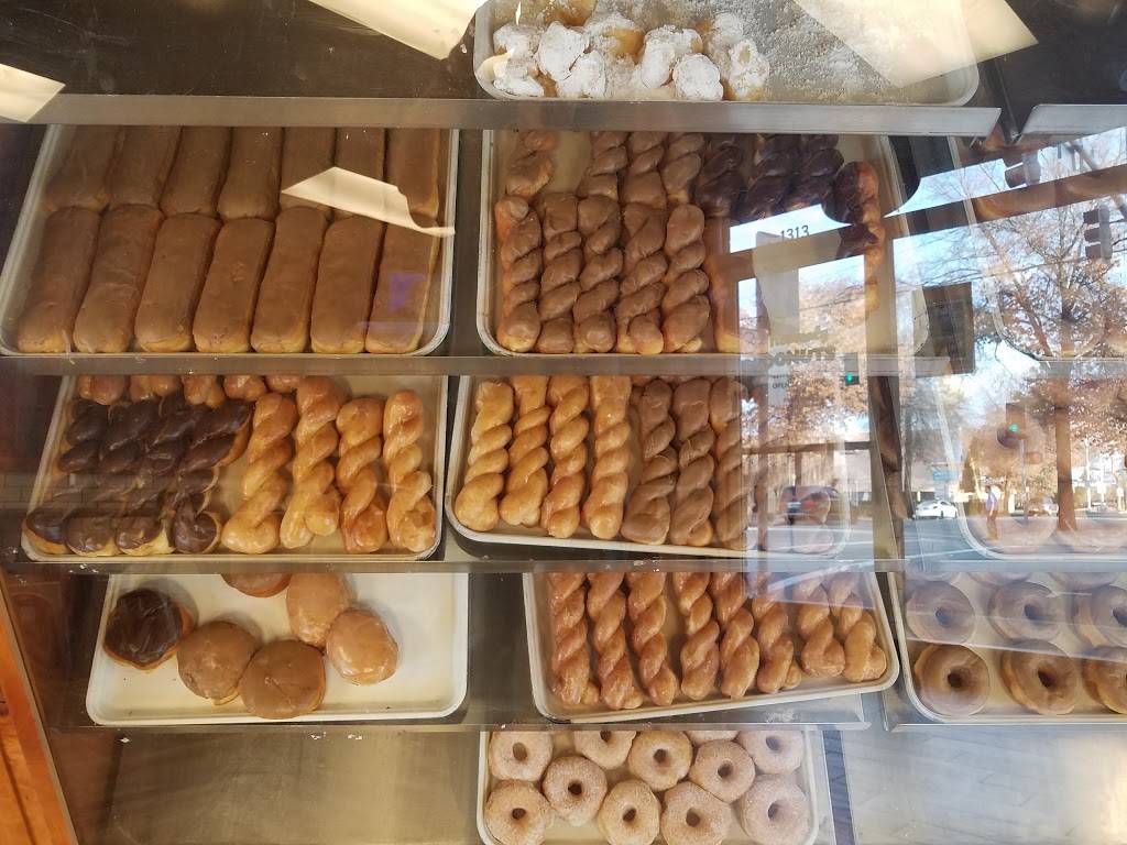 Heavenly Donuts | bakery | 1313 Shasta St, Redding, CA 96001, USA | 5302436790 OR +1 530-243-6790