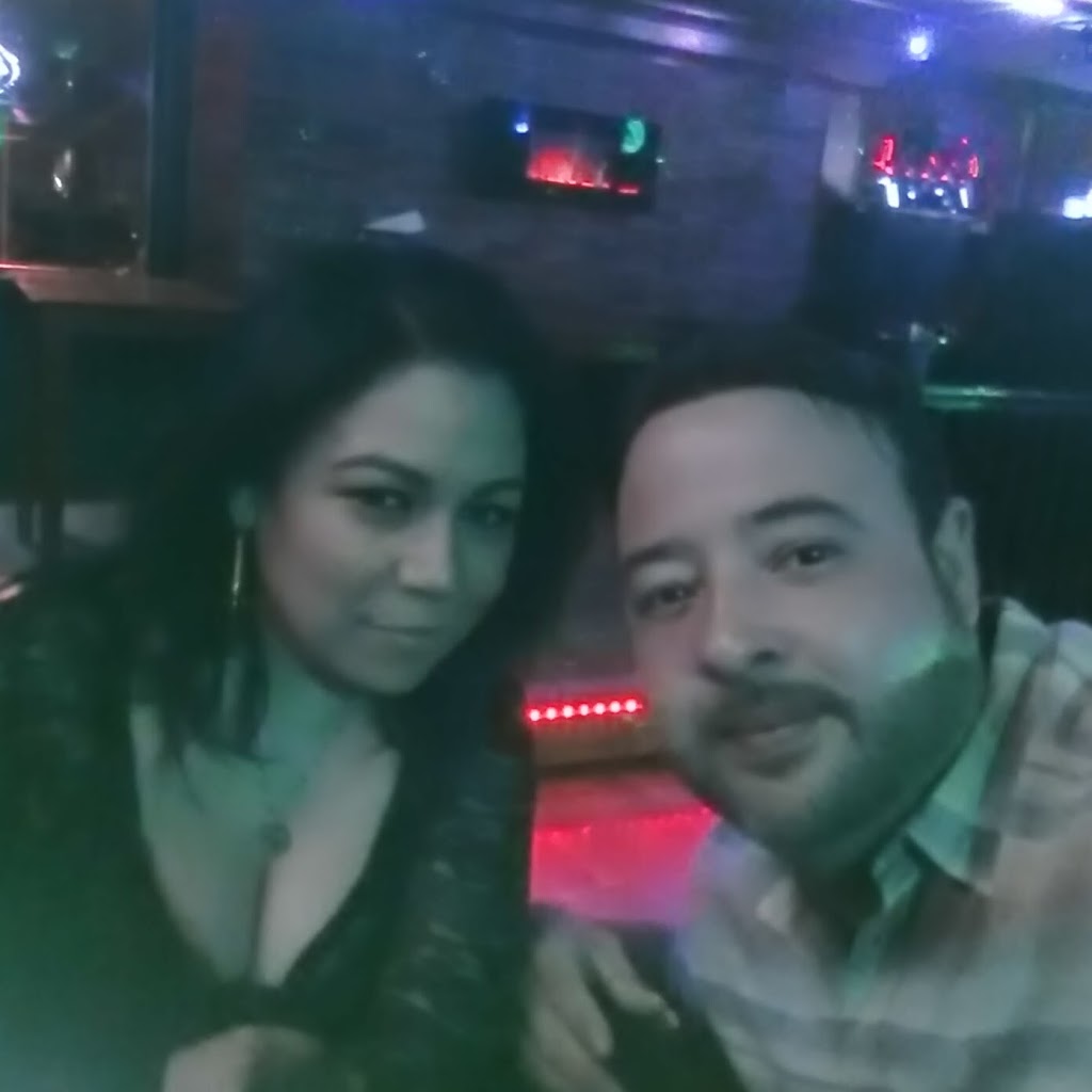 Sidewalk Cafe | restaurant | 236 South St, Hartford, CT 06114, USA | 8609568192 OR +1 860-956-8192