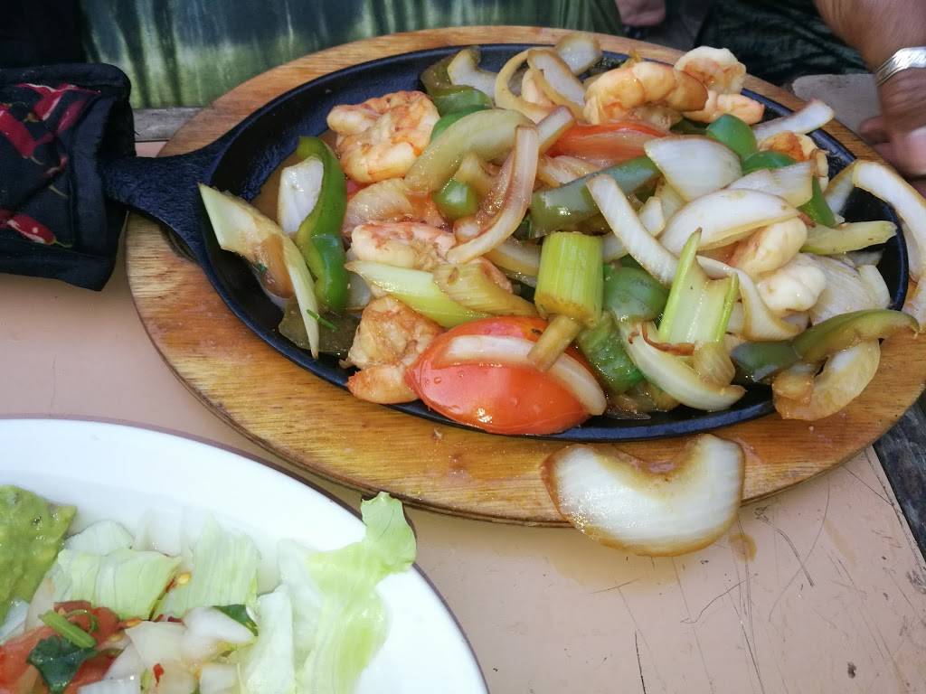 La Lomita Restaurant | restaurant | 1330 Pennsylvania Ave SE, Washington, DC 20003, USA | 2025463109 OR +1 202-546-3109