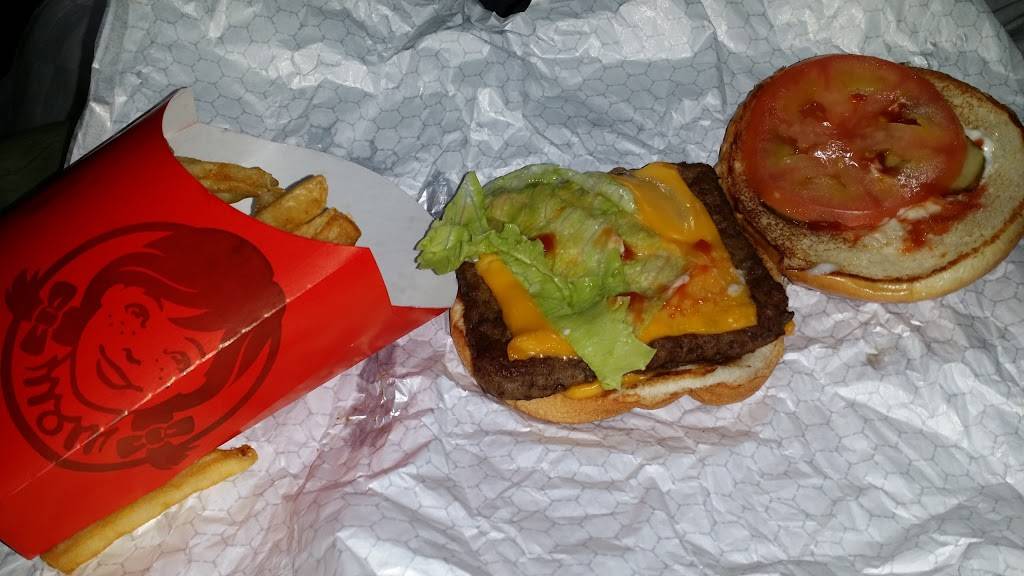 Wendys | restaurant | 872 N Main St, Culpeper, VA 22701, USA | 5408122847 OR +1 540-812-2847