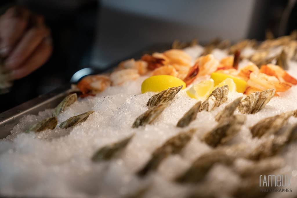 Le Social Bar | restaurant | 150 Rue Saint-Jacques, Granby, QC J2G 8V6, Canada | 4509913336 OR +1 450-991-3336