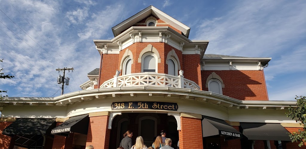 Leons Garage | restaurant | 326 E 5th St, Marysville, OH 43040, USA | 9376421680 OR +1 937-642-1680