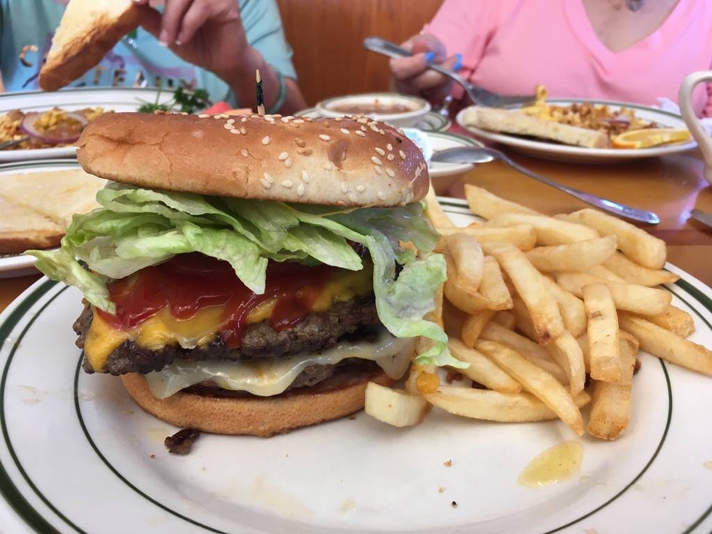 Woodys Diner | restaurant | 10136 Adams Ave, Huntington Beach, CA 92646, USA | 7149654555 OR +1 714-965-4555