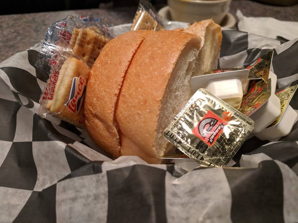 Angies Family Restaurant | restaurant | 335 Centerville Turnpike S # C, Chesapeake, VA 23322, USA | 7574829614 OR +1 757-482-9614