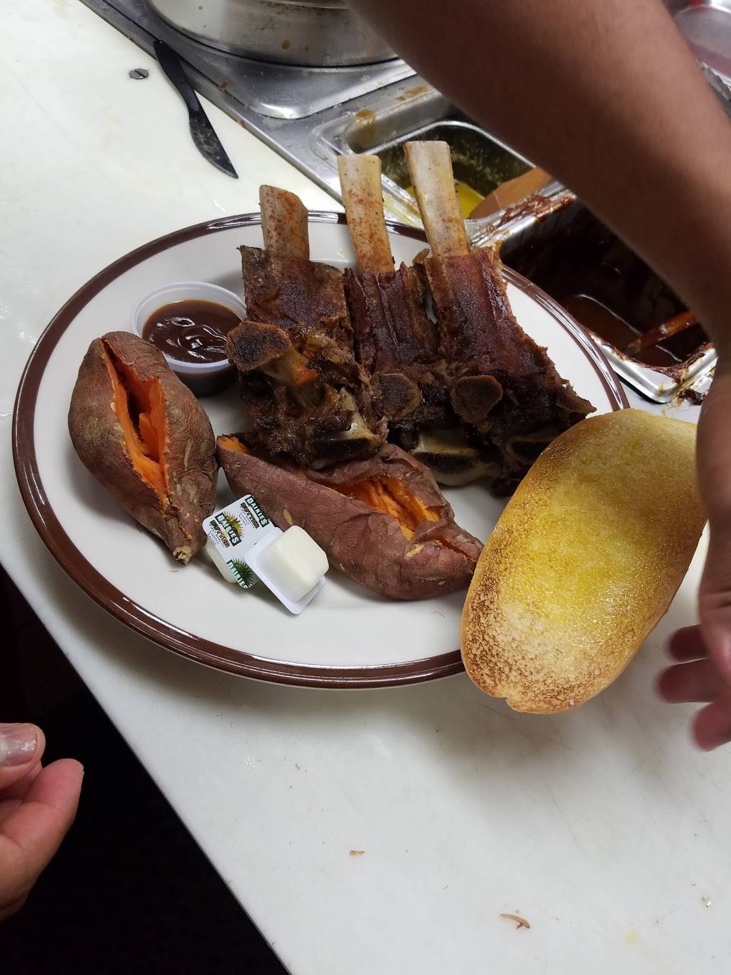 Bryans Pit Barbecue | restaurant | 6333 W 3rd St #740, Los Angeles, CA 90036, USA | 3239312869 OR +1 323-931-2869