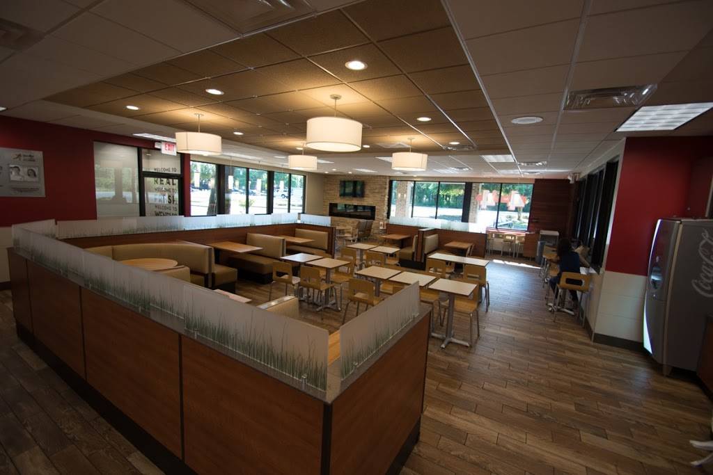 Wendys | restaurant | 2 Natures Way, Hilton Head Island, SC 29926, USA | 8436899634 OR +1 843-689-9634