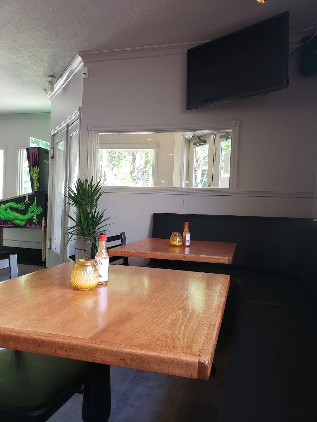 Impala | restaurant | 1900 NW 27th Ave, Portland, OR 97210, USA | 9712885961 OR +1 971-288-5961