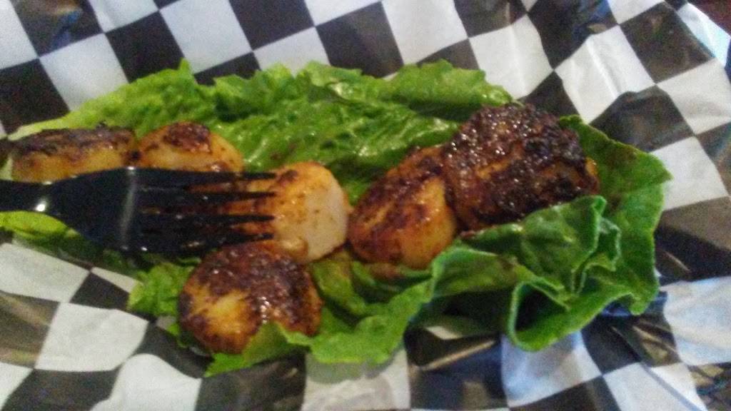 Slack Tide Bar and Grill | restaurant | 5890 US-1, Grant, FL 32949, USA | 3219143988 OR +1 321-914-3988