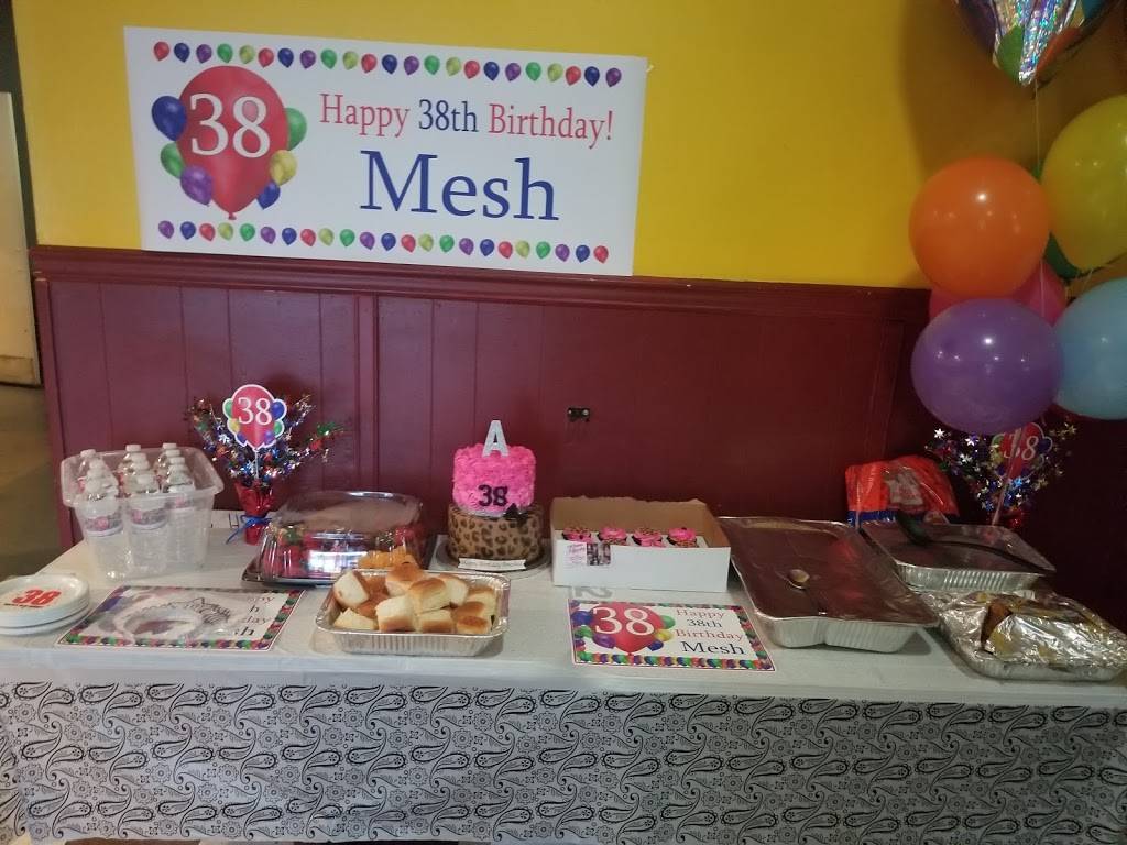 Chicken & Steak | restaurant | 374 Beechmont Dr, Newport News, VA 23608, USA | 7579898971 OR +1 757-989-8971