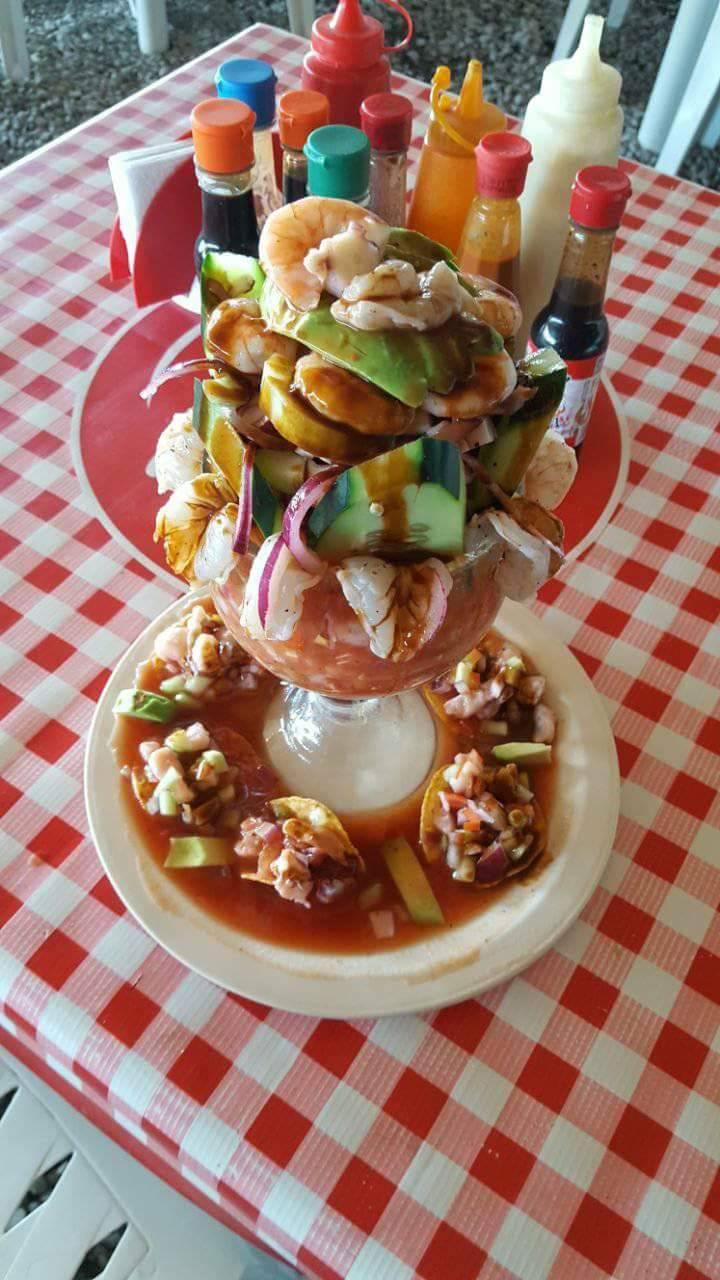 Mariscos La Palapa De Los Plebes | restaurant | 6, Calle 11, Pob Delejido Francisco Villa, Tijuana, B.C., Mexico | 016643981704 OR +52 664 398 1704