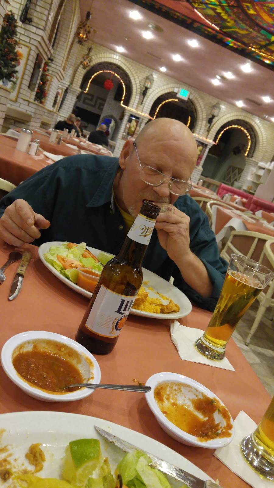 Casa Blanca Restaurant | restaurant | 4616 Indianapolis Blvd, East Chicago, IN 46312, USA | 2193974151 OR +1 219-397-4151