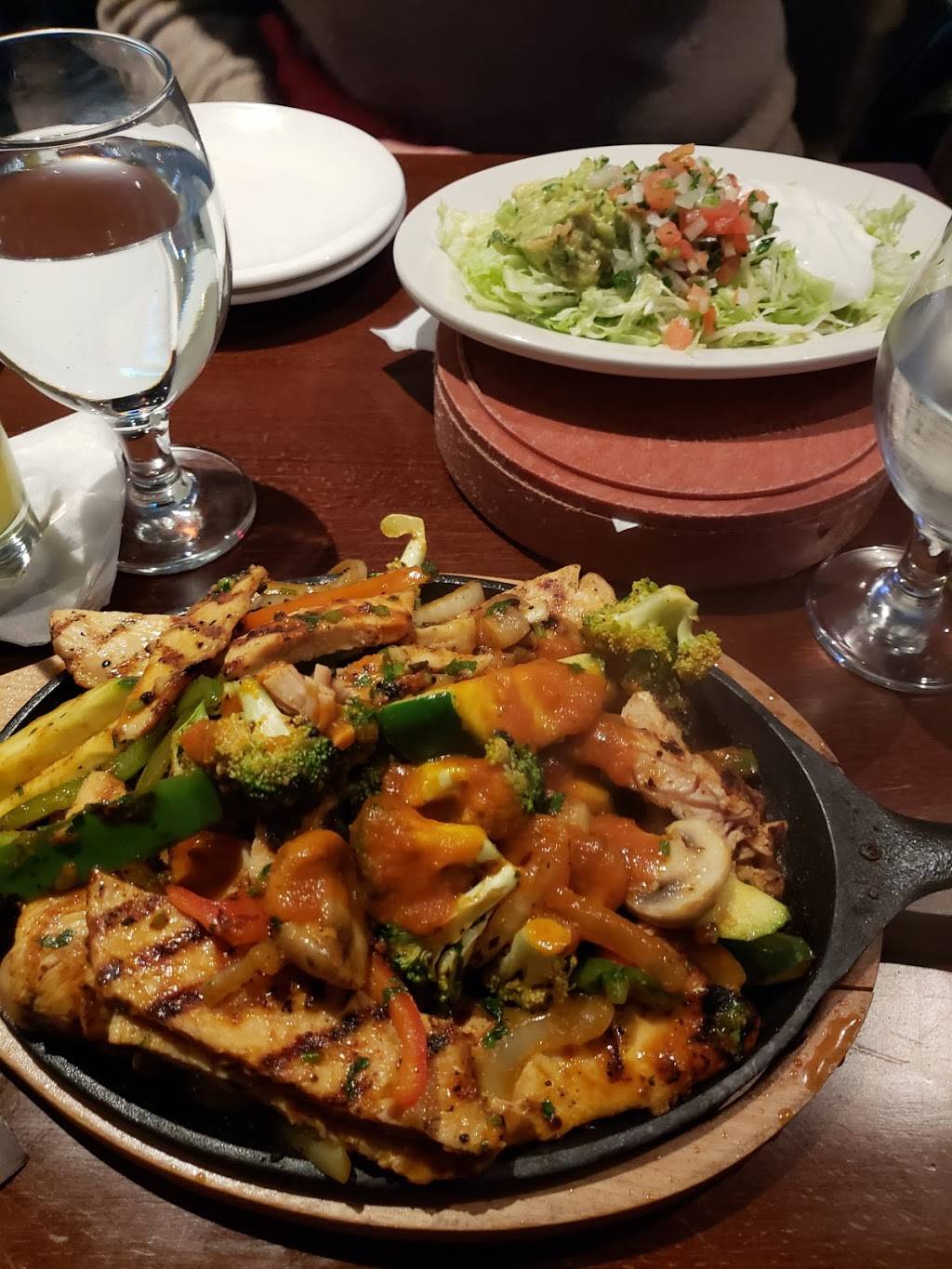 Made In Mexico Harlem | restaurant | 2161 2nd Ave, New York, NY 10029, USA | 9172658398 OR +1 917-265-8398