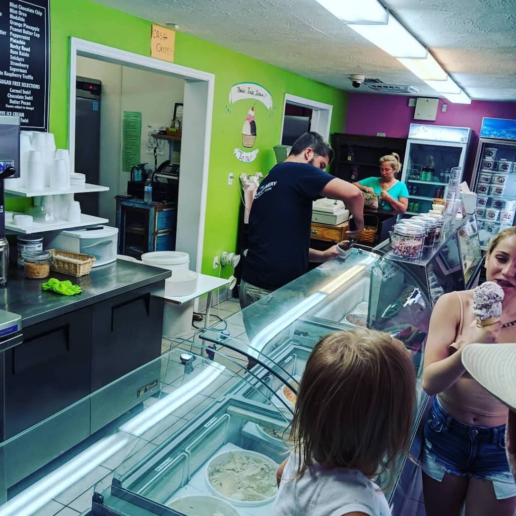 Big Olaf Creamery | restaurant | 8151 Lakewood Main St, Lakewood Ranch, FL 34202, USA | 9419070151 OR +1 941-907-0151