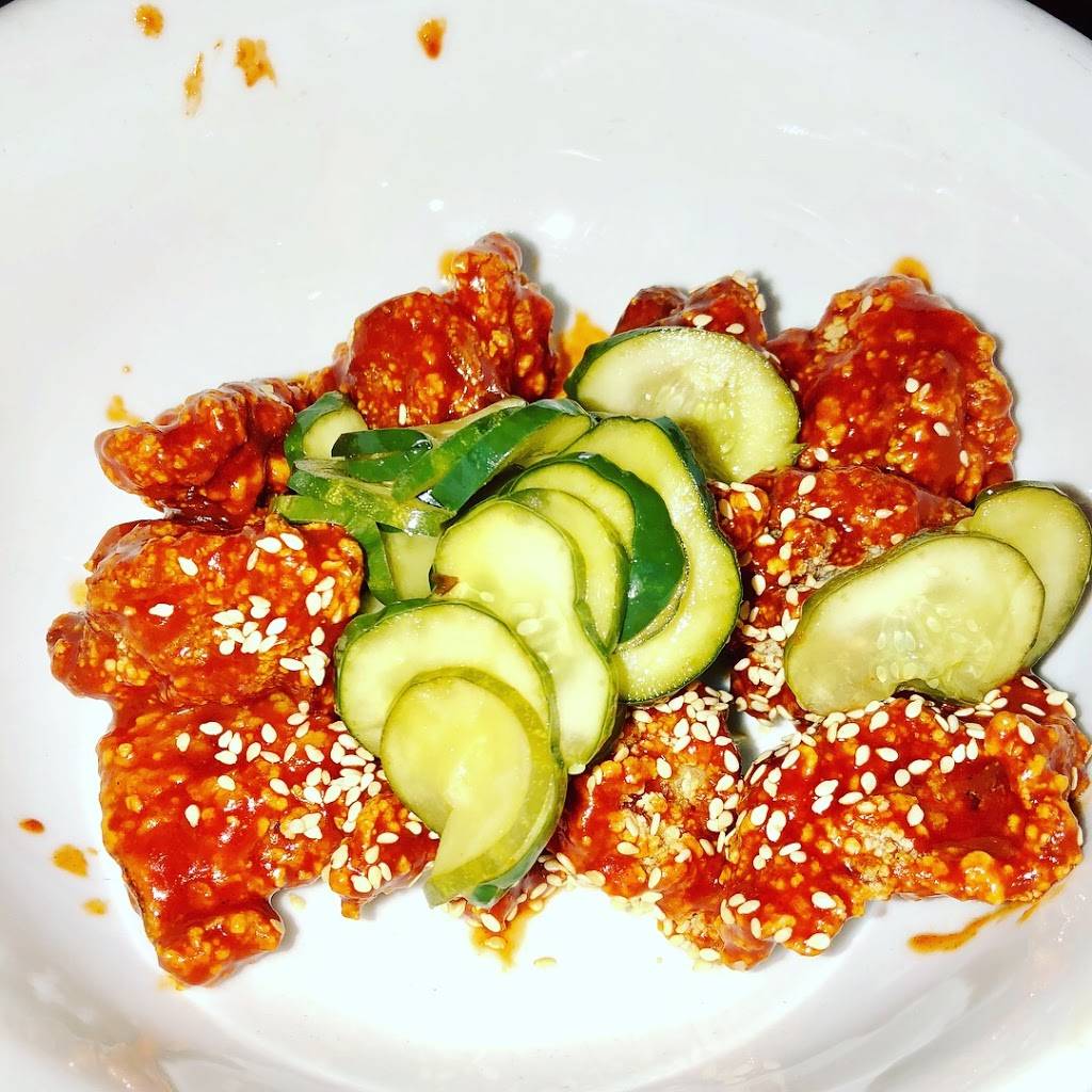 Eloise Nichols Grill & Liquors | restaurant | 2400 Mid Ln #100, Houston, TX 77027, USA | 7135540136 OR +1 713-554-0136