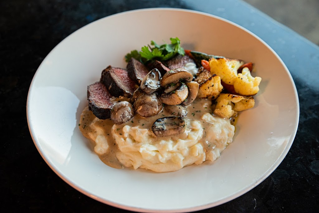 ferman Bar & Grill | restaurant | 4112 Mt Vernon Ave, Alexandria, VA 22305, USA | 7039363807 OR +1 703-936-3807