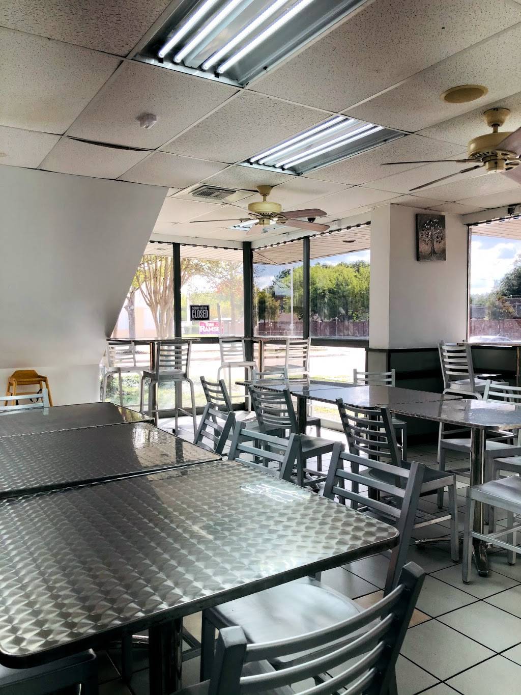 Jones Fried Chicken | restaurant | 6633 Fondren Rd, Houston, TX 77036, USA | 7137727799 OR +1 713-772-7799