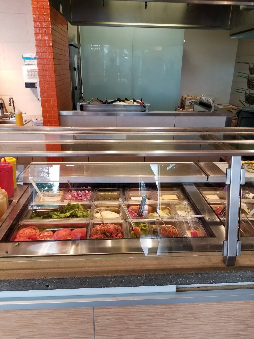 South St. Burger | restaurant | 421 Bryne Dr, Barrie, ON L4N 6C8, Canada | 7057970835 OR +1 705-797-0835