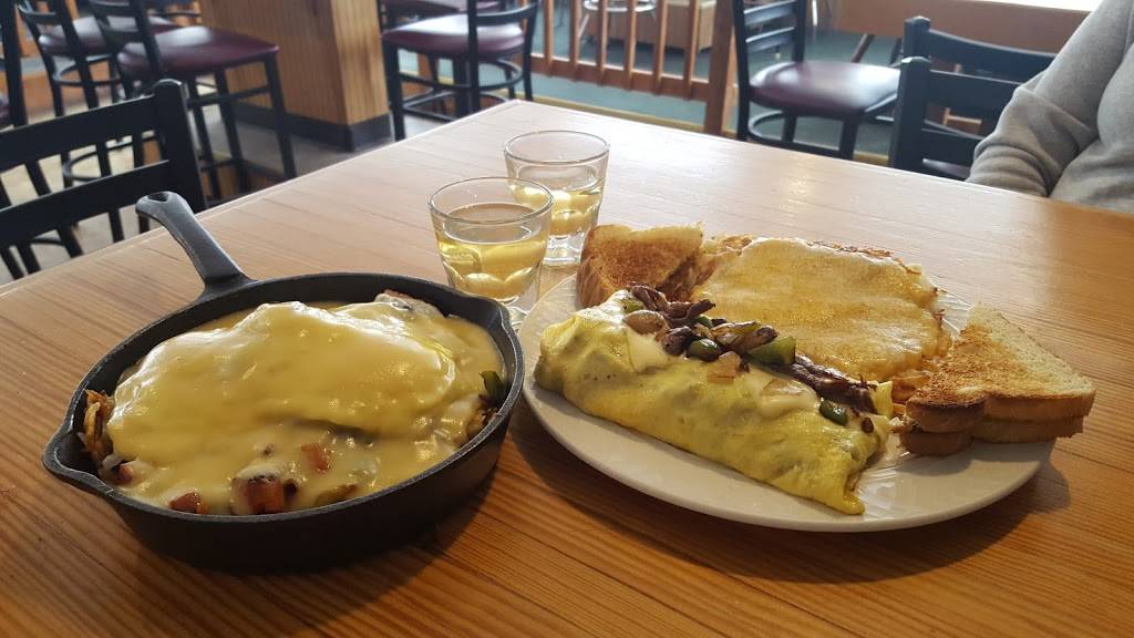 The Fall Inn Bar & Grill | restaurant | 4219 Kingston Rd, Duluth, MN 55803, USA | 2187242566 OR +1 218-724-2566