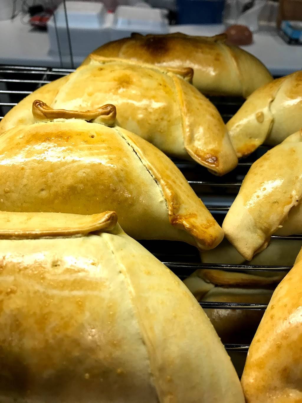 Americas Empanadas Chilean Food | restaurant | 221 E Center St, Kingsport, TN 37660, USA | 3012505828 OR +1 301-250-5828