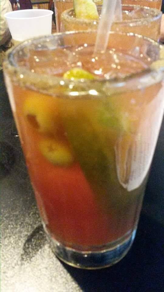 Bleechers Bar & Grill | restaurant | 2220 White Bear Ave, Maplewood, MN 55109, USA | 6517777897 OR +1 651-777-7897