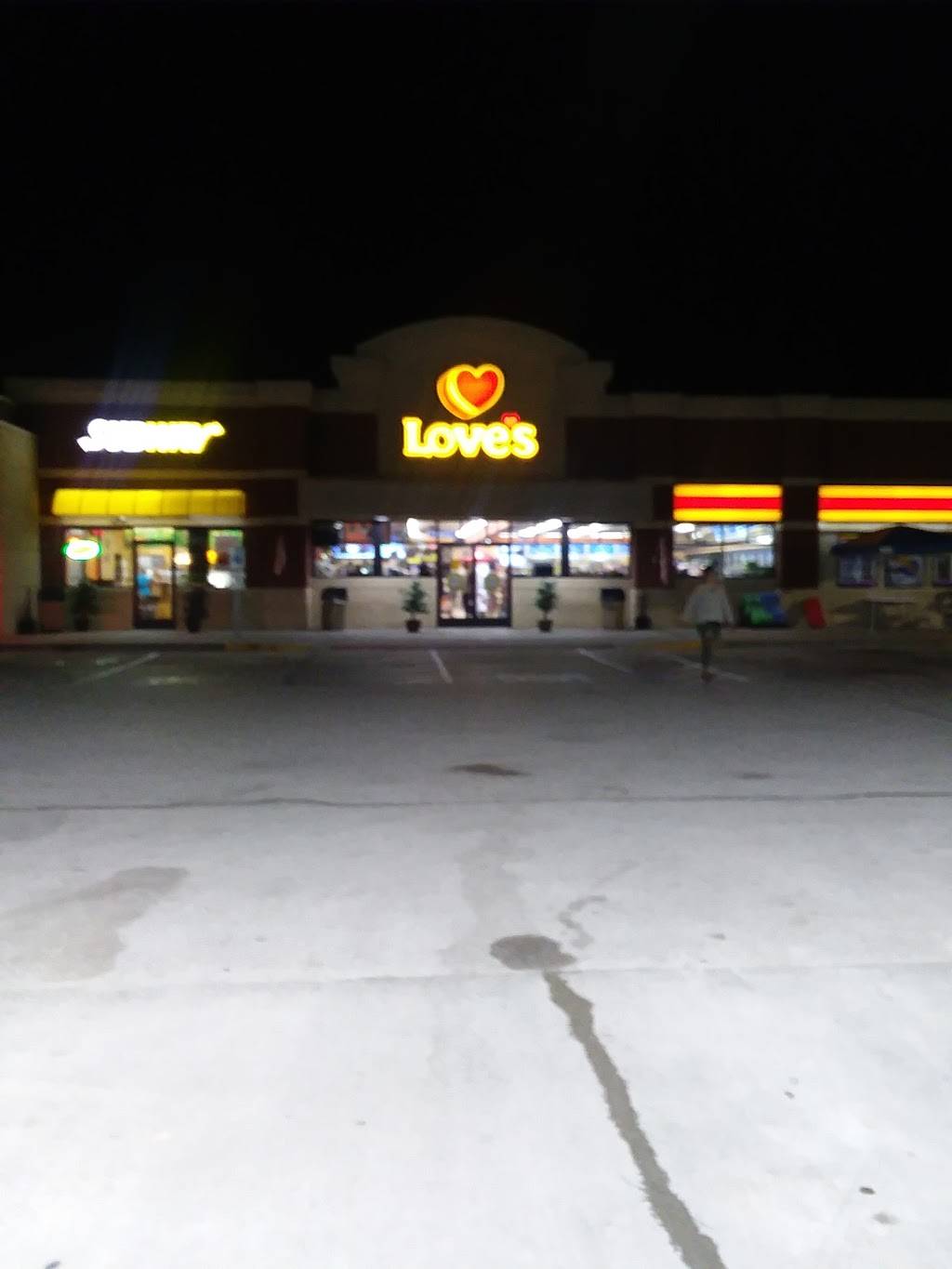 Subway | restaurant | 64 East Pike Rd Exit 322, Falkville, AL 35622, USA | 2567846109 OR +1 256-784-6109