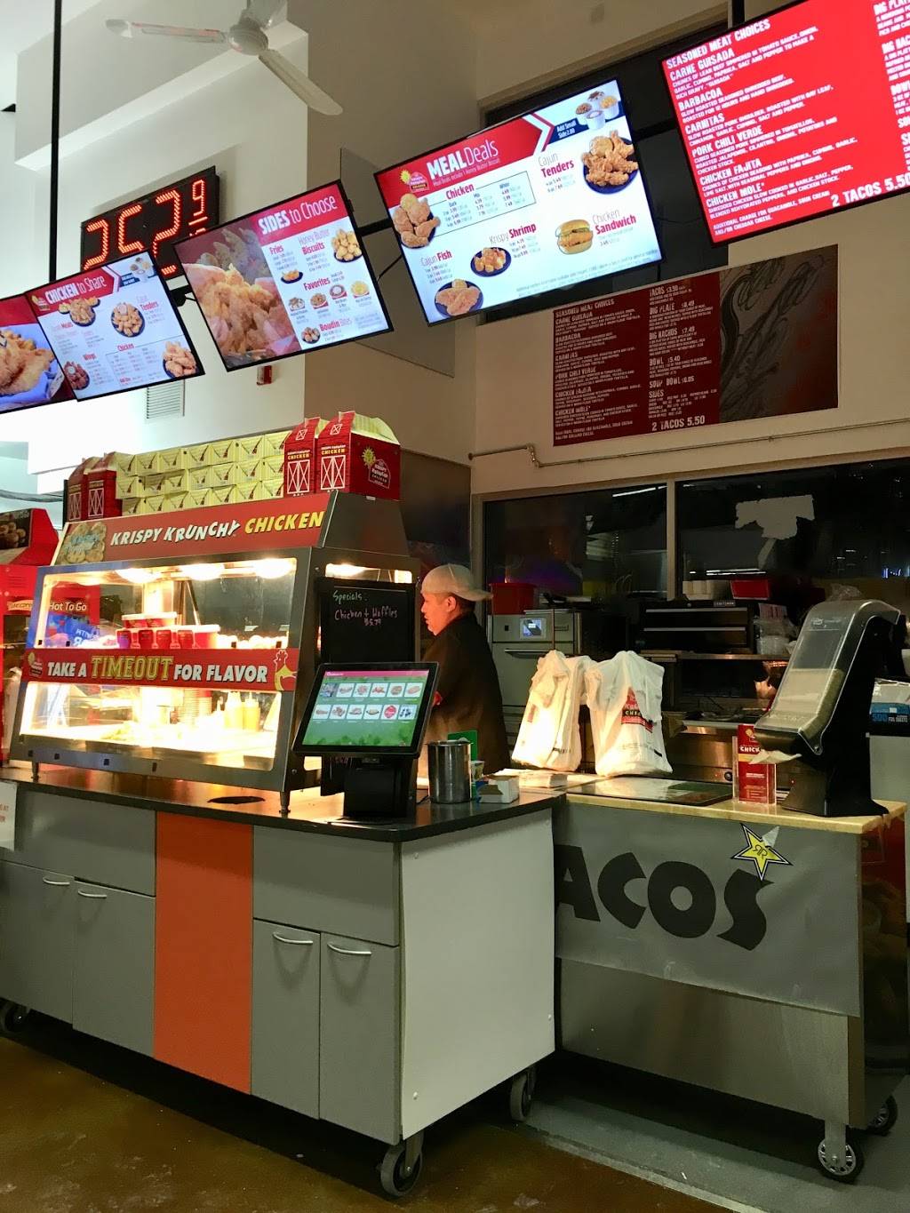 SA Tacos | restaurant | 2700 University Ave SE, Minneapolis, MN 55414, USA | 6124188236 OR +1 612-418-8236