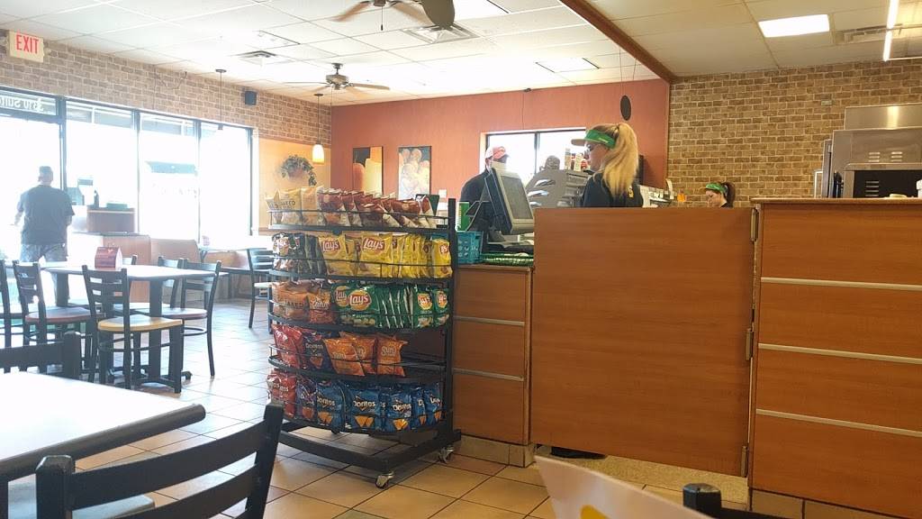 Subway | restaurant | 3310 Woodville Rd, Northwood, OH 43619, USA | 4196982866 OR +1 419-698-2866