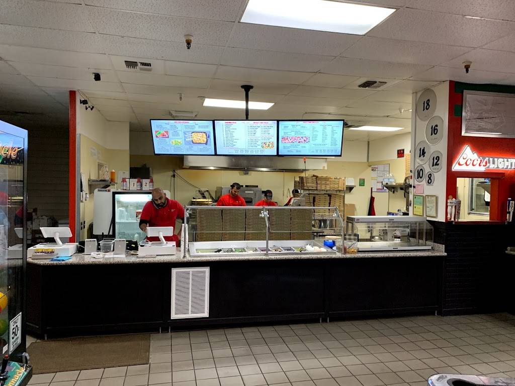 Chicagos Pizza With A Twist | restaurant | 1471 B St suite b, Livingston, CA 95334, USA | 2093982221 OR +1 209-398-2221