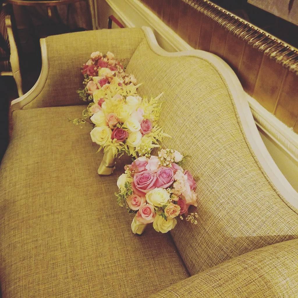 Westbury Manor | restaurant | 1100 Jericho Turnpike, Westbury, NY 11590, USA | 5163337117 OR +1 516-333-7117